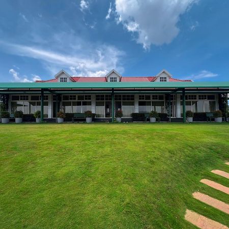 Cloudy Court Resort Idukki Exteriör bild