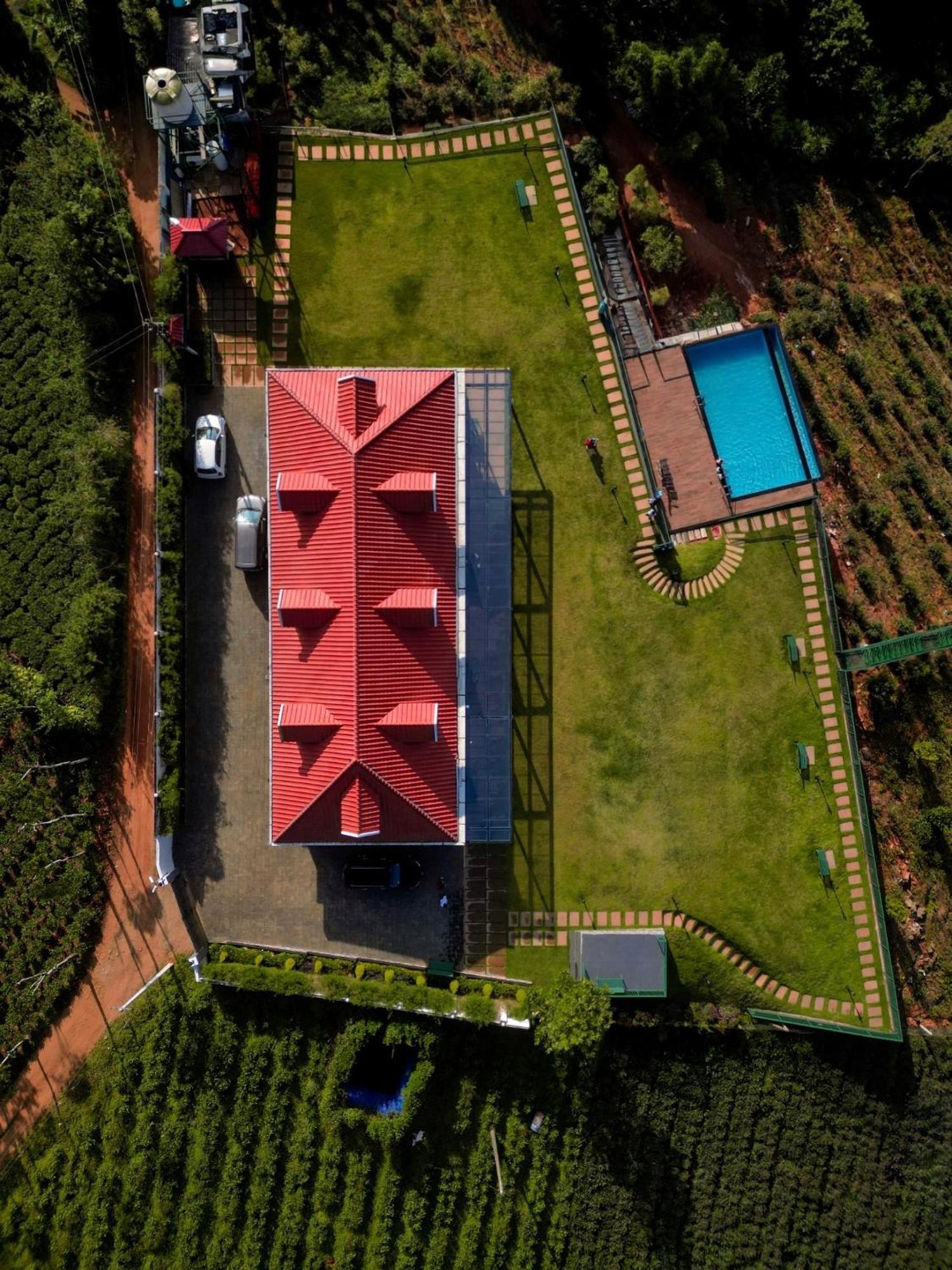 Cloudy Court Resort Idukki Exteriör bild