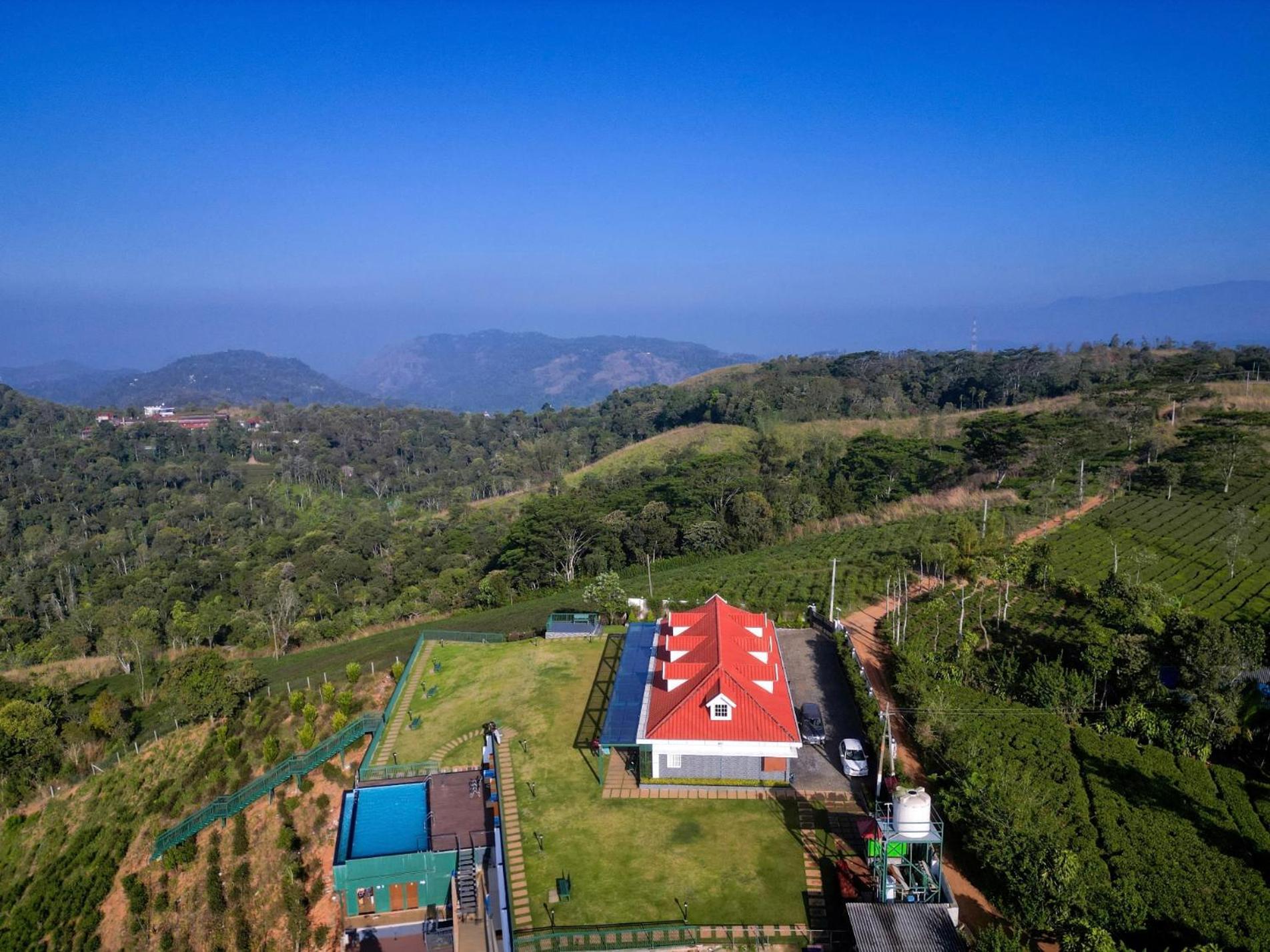 Cloudy Court Resort Idukki Exteriör bild