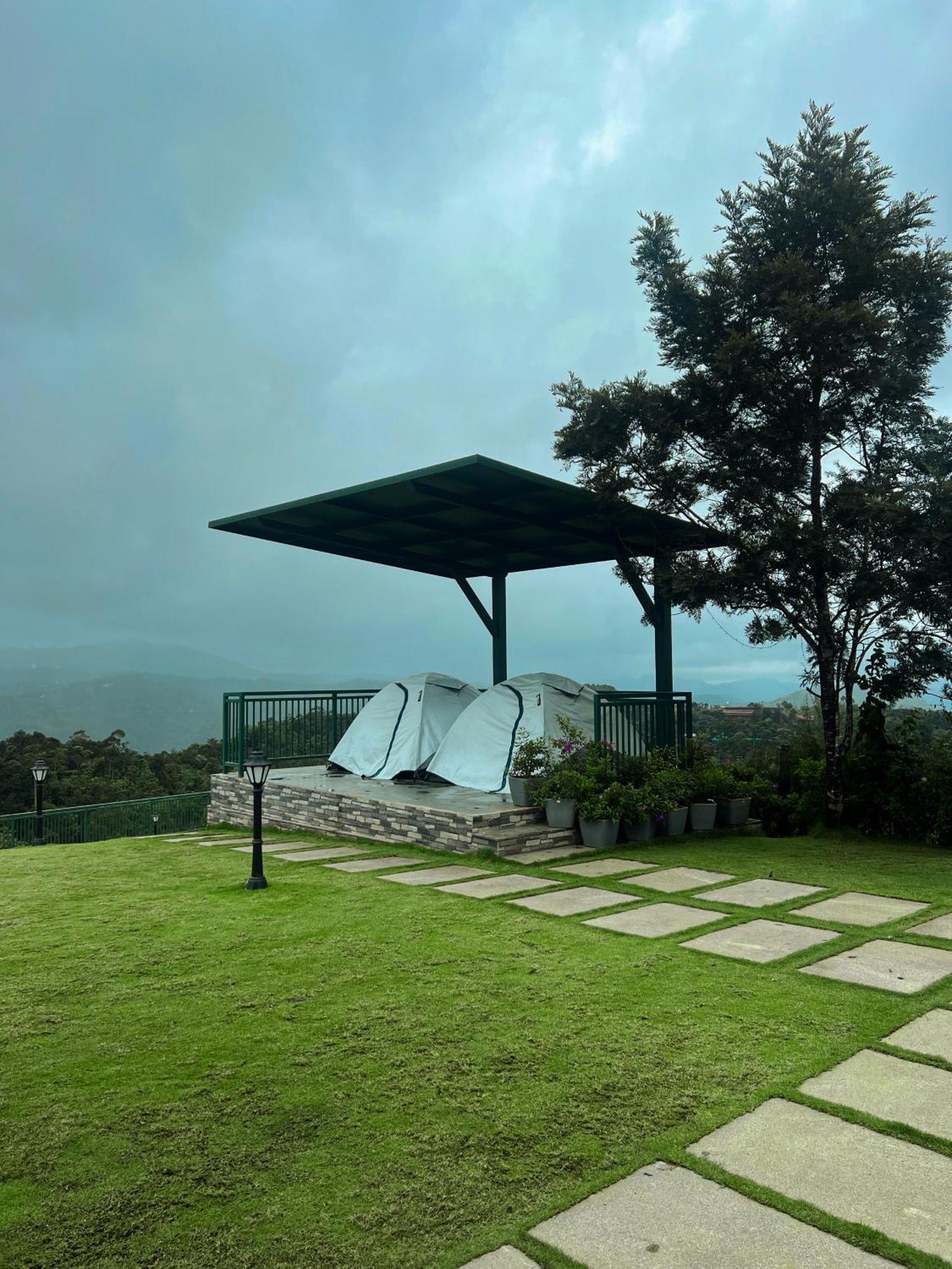 Cloudy Court Resort Idukki Exteriör bild